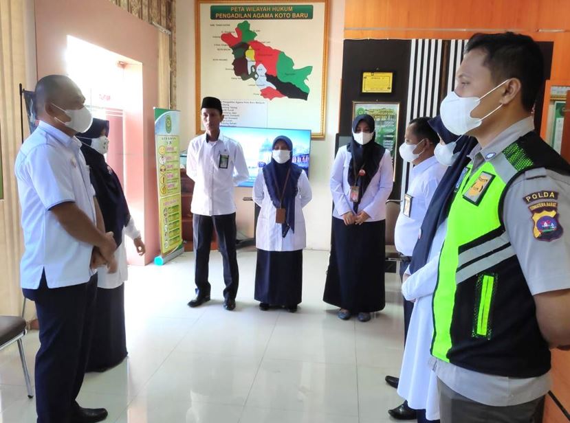 briefing PTSP dan Petugas Keamanan041021